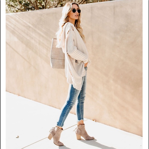 LYNDA Distressed Hoodie - Picture 3 of 8